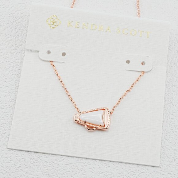 Kendra Scott Cheer Necklace - Picture 1 of 1